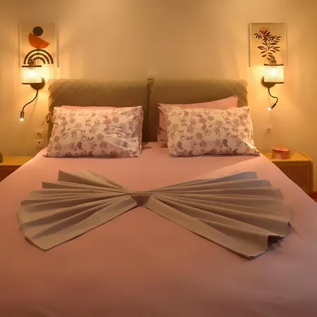 A Tranquil Getaway With Garden- Close To Sea Apartment *