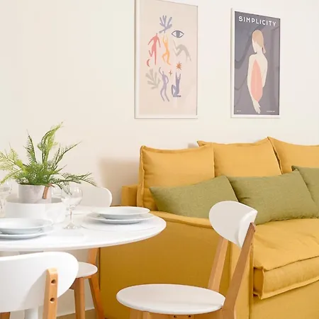 A Tranquil Getaway With Garden- Close To Sea Kalamata